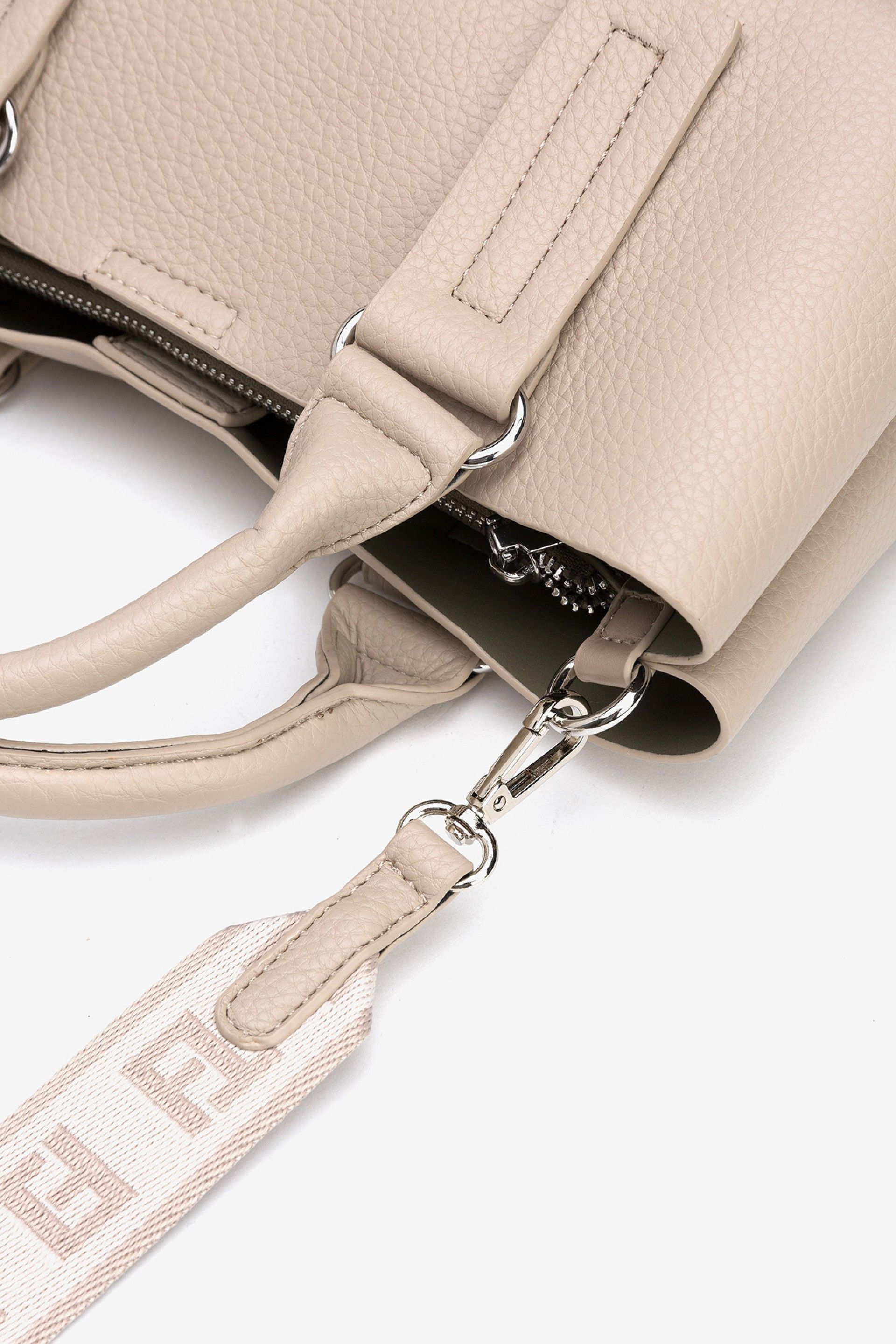 Borsa Tanisha