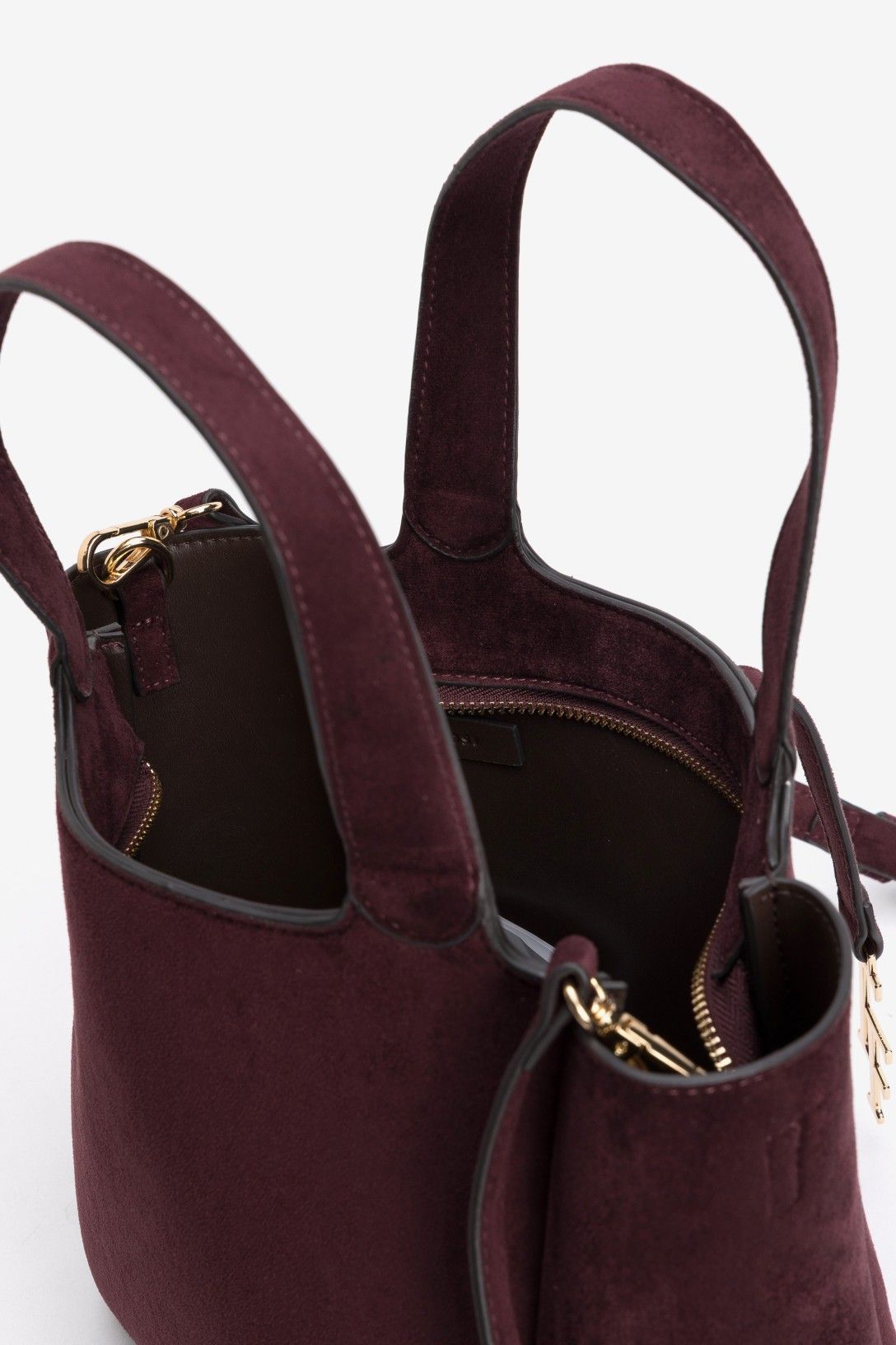 Borsa Nia