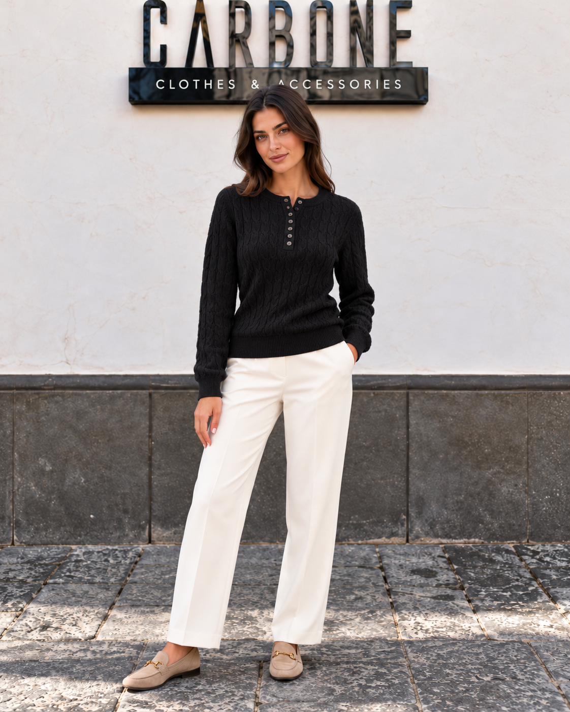Maglia girocollo con bottoncini 6991 - nero - vista frontale