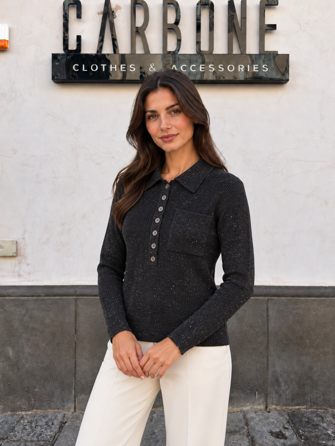Maglia polo mélange 7000 nero indossata